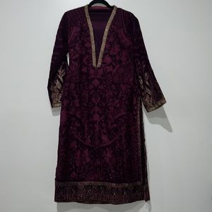 Indian/Pakistani Fancy 3pc Purple and Gold Suit w/ Net Dupatta